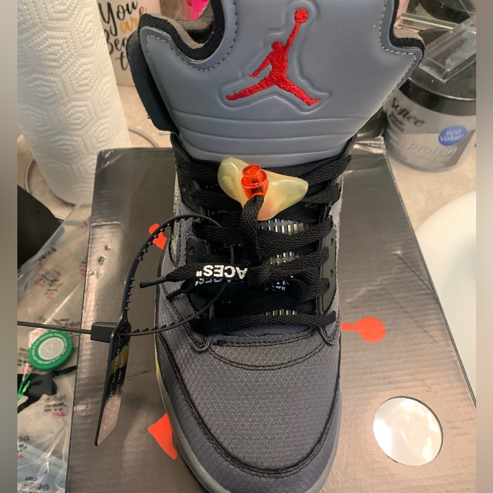 Jordan 5 off white muslin